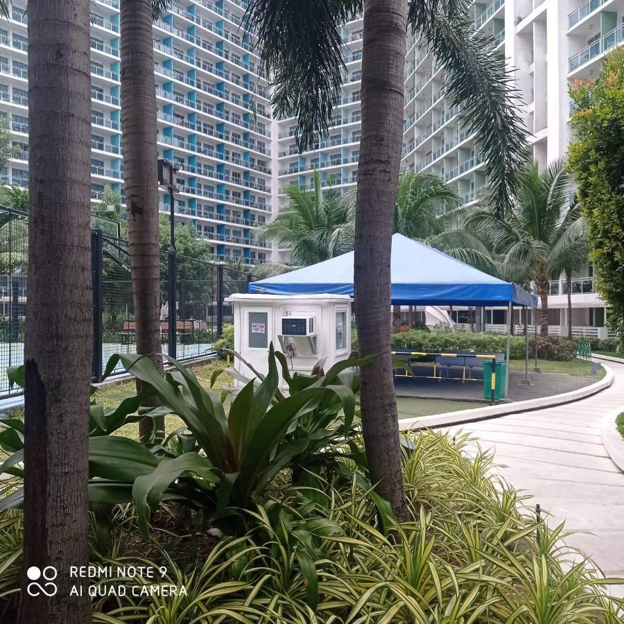 Azure Urban Resort Maui Tower Manila Exterior foto